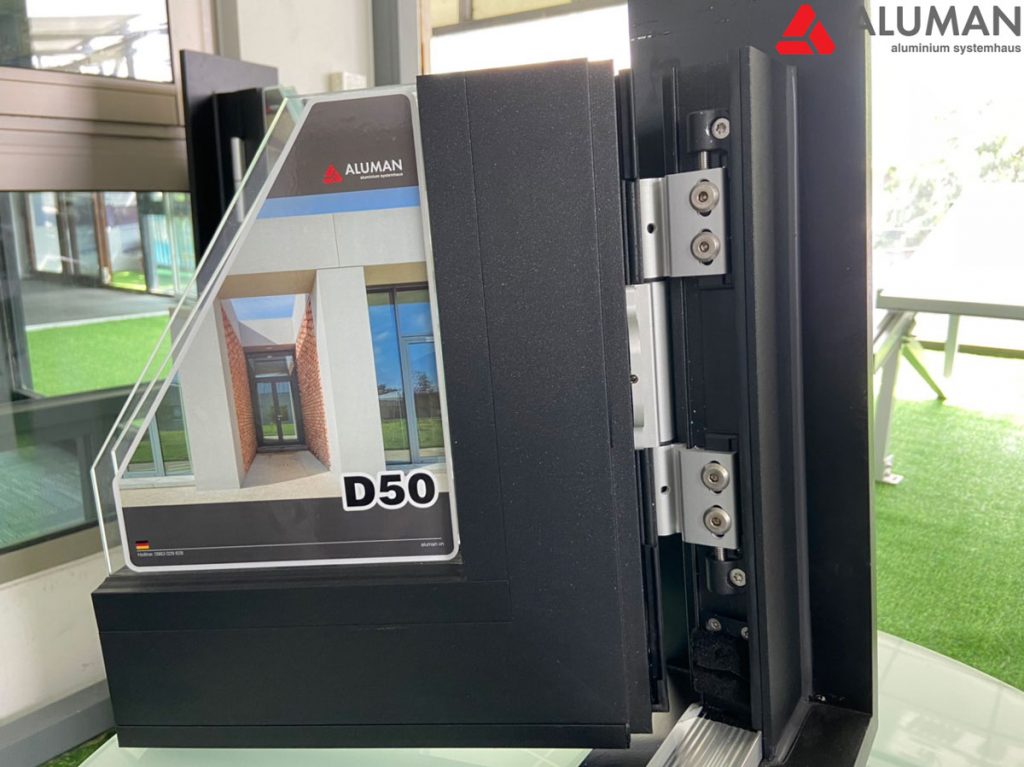 Cua-di-khong-cau-cach-nhiet-Aluman-D50-6-1024x767