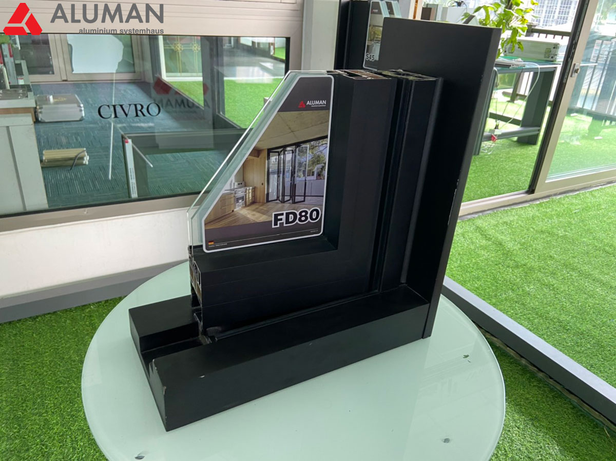 Cua-truot-khong-cau-cach-nhiet-FD80-4