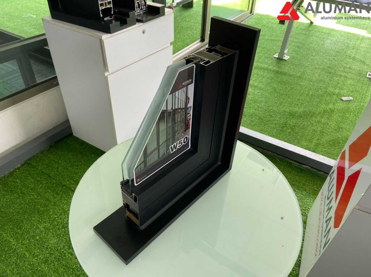 he-cua-so-khong-cau-cach-nhiet-W50